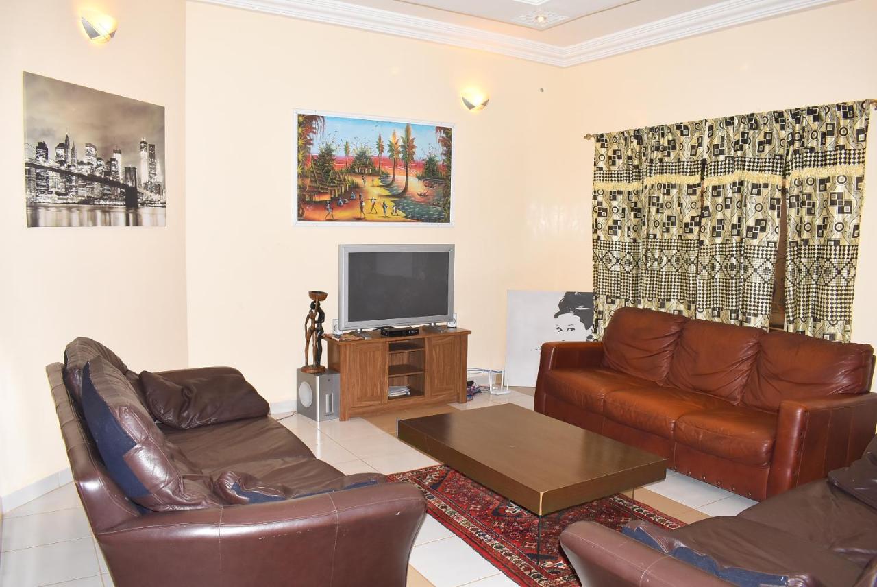 London Innn Gambia Brufut Exterior foto